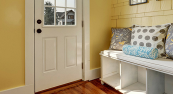 Organize Your Entryway: Functional and Stylish Solutions for Clutter-Free Living